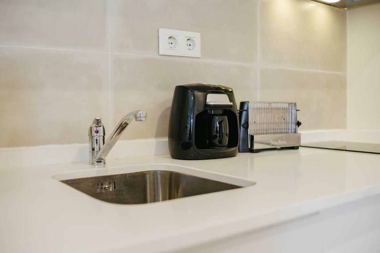 Rent4Rest Lisbon Downtown Tiny Studio Apartments ภายนอก รูปภาพ