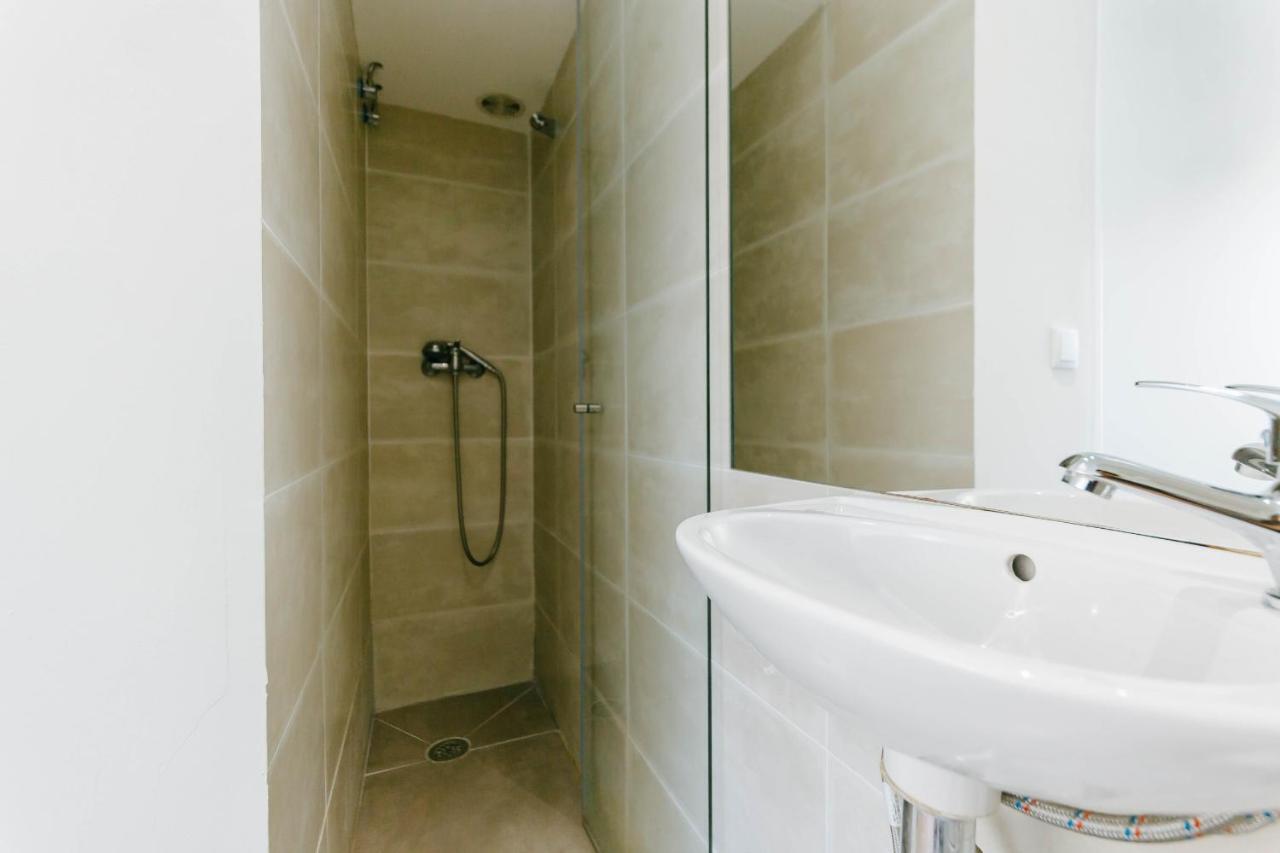 Rent4Rest Lisbon Downtown Tiny Studio Apartments ภายนอก รูปภาพ